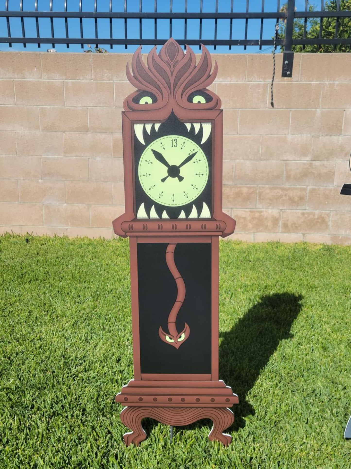 Haunted Mansion Caretaker, Dog, Clock and Tomb