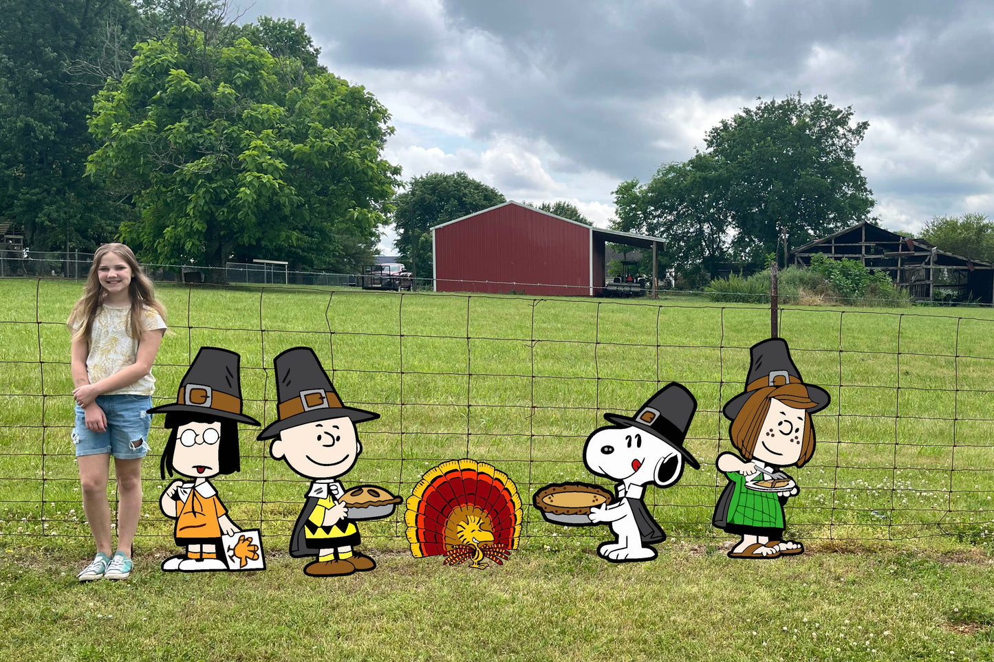 Peanuts Gang Thanksgiving yard set