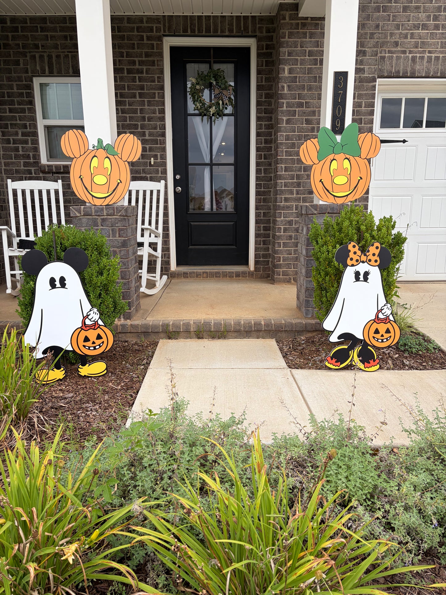 Not So Spooky Halloween Decor