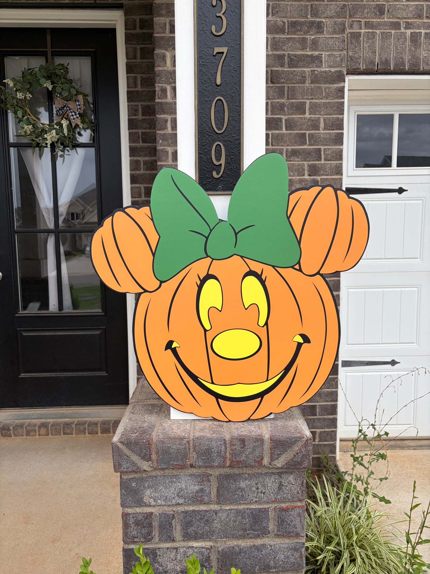 Not So Spooky Halloween Decor