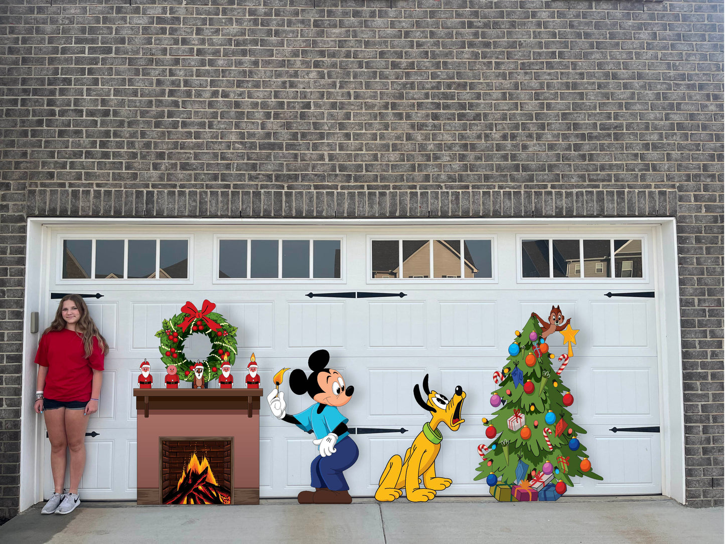 Classic Christmas movie cartoon dog and chipmunks 5ft tall