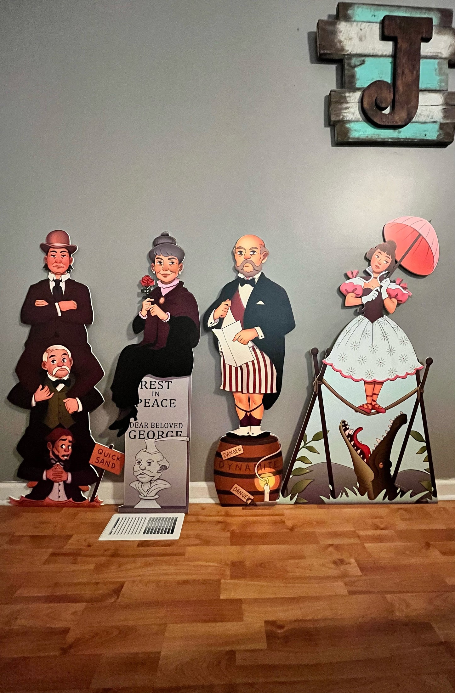 Haunted Mansion Stretching Portrait Cutouts